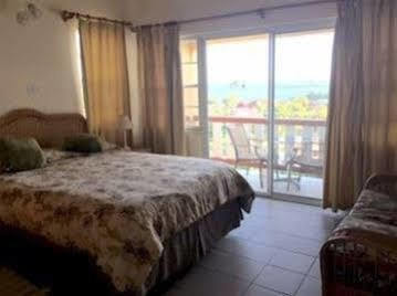 Hillside Apartments คิงส์ทาวน์ ภายนอก รูปภาพ
