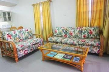 Hillside Apartments คิงส์ทาวน์ ภายนอก รูปภาพ